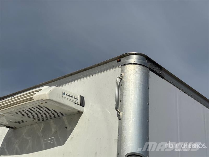 Isuzu NPR Φορτηγά Ψυγεία