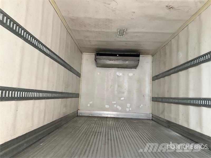 Isuzu NPR Camion a temperatura controllata