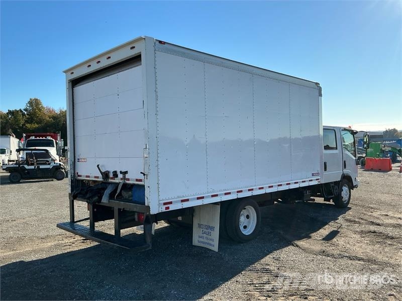 Isuzu NPR 貨箱式卡車
