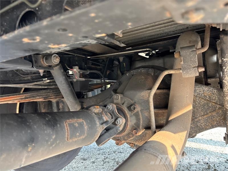 Isuzu NPR شاحنات بدرجة حرارة قابلة للضبط
