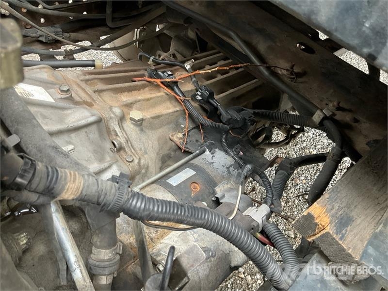Isuzu NPR Camiones plataforma