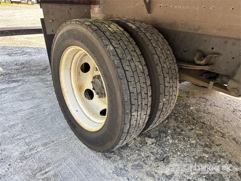 Isuzu NPR Caminhões com temperatura controlada