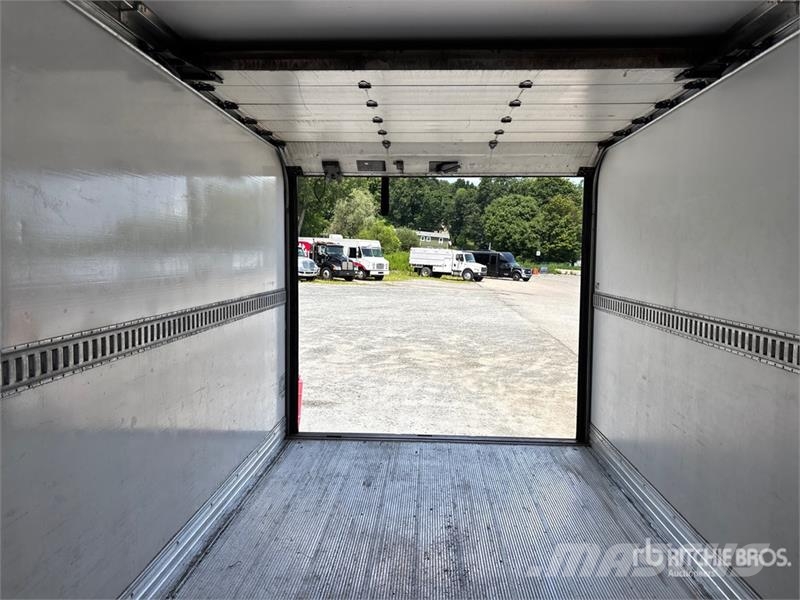 Isuzu NPR Caminhões com temperatura controlada