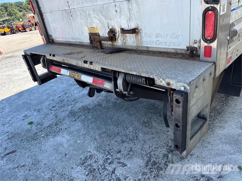 Isuzu NPR Box trucks