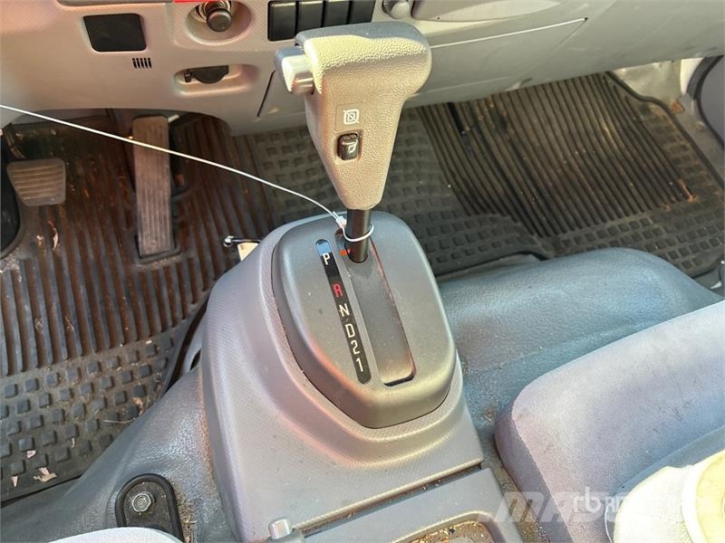 Isuzu NPR Otros camiones