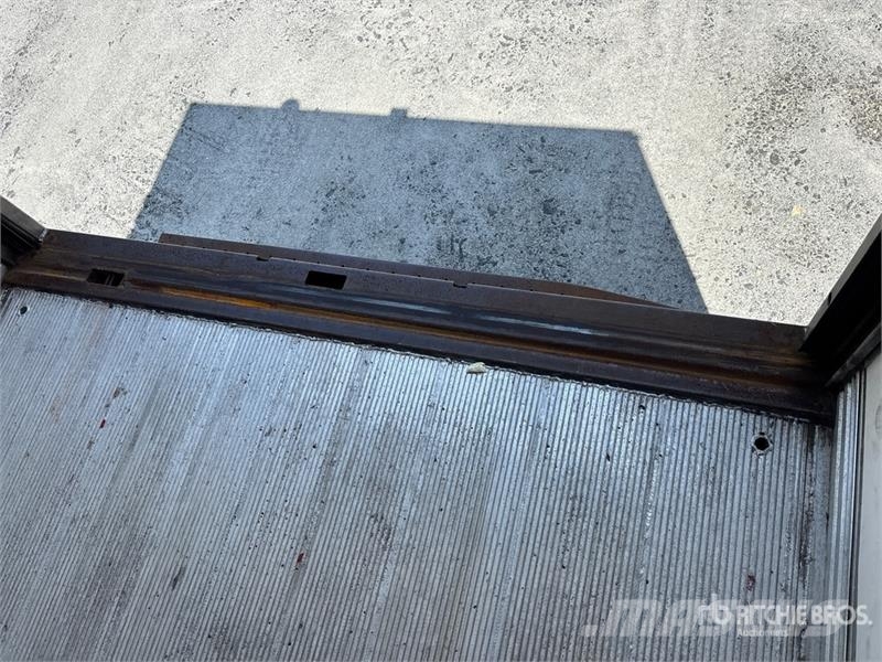 Isuzu NPR Caminhões com temperatura controlada