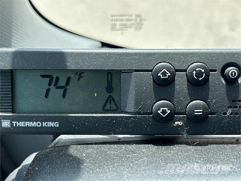 Isuzu NPR Caminhões com temperatura controlada