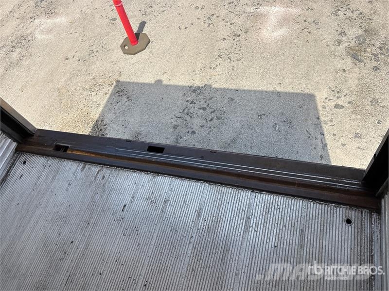 Isuzu NPR Caminhões com temperatura controlada