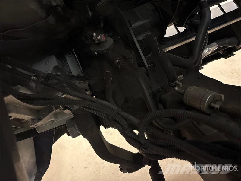 Isuzu NPR شاحنات بدرجة حرارة قابلة للضبط