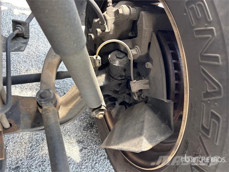 Isuzu NPR Caminhões com temperatura controlada