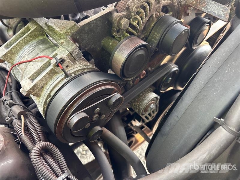 Isuzu NPR شاحنات بدرجة حرارة قابلة للضبط