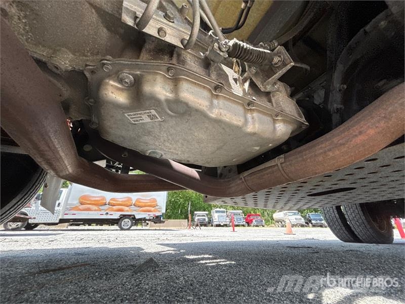 Isuzu NPR Caminhões com temperatura controlada