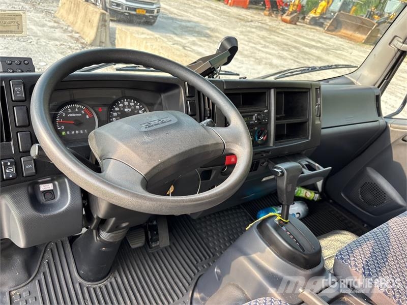 Isuzu NPR شاحنات بدرجة حرارة قابلة للضبط