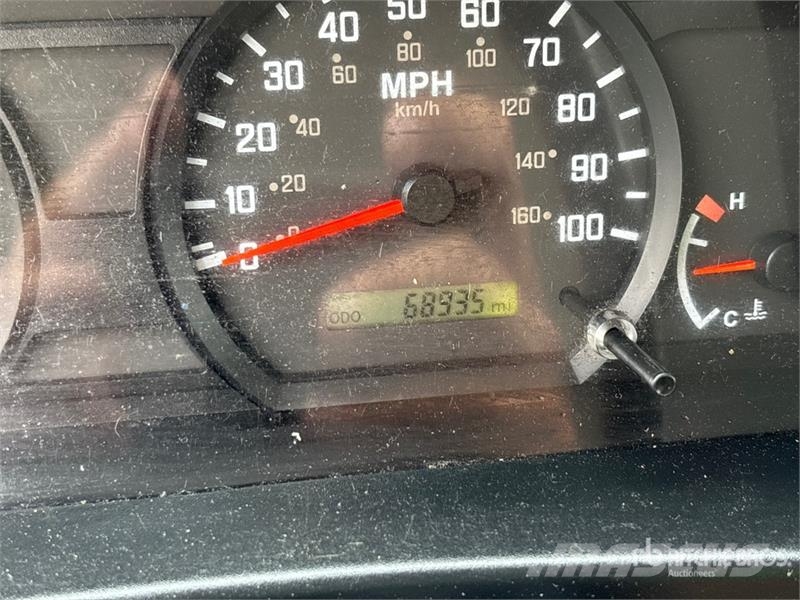 Isuzu NPR 冷藏车