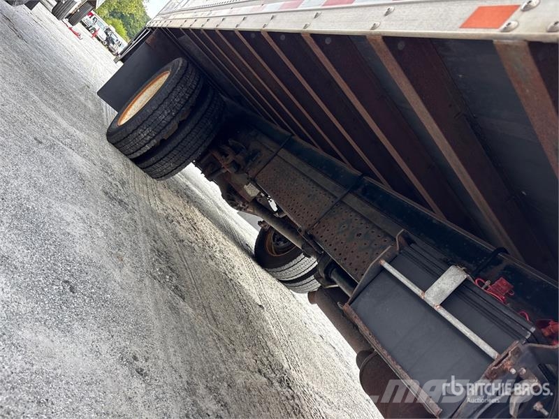 Isuzu NPR Camion cassonati