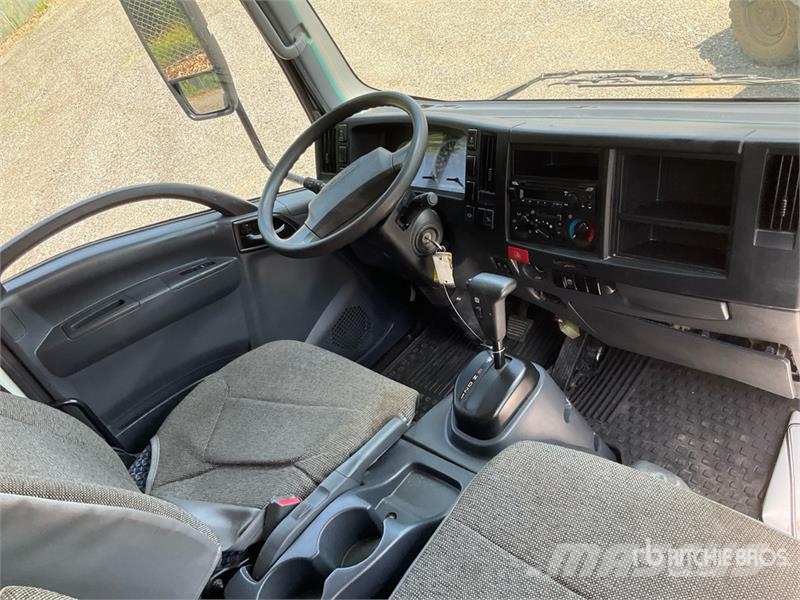 Isuzu NPR Sklápače