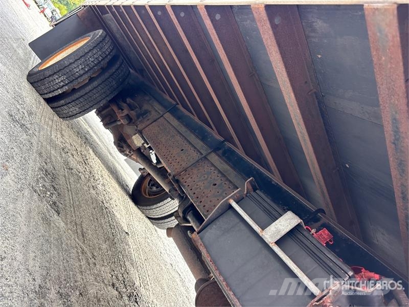 Isuzu NPR Camion cassonati