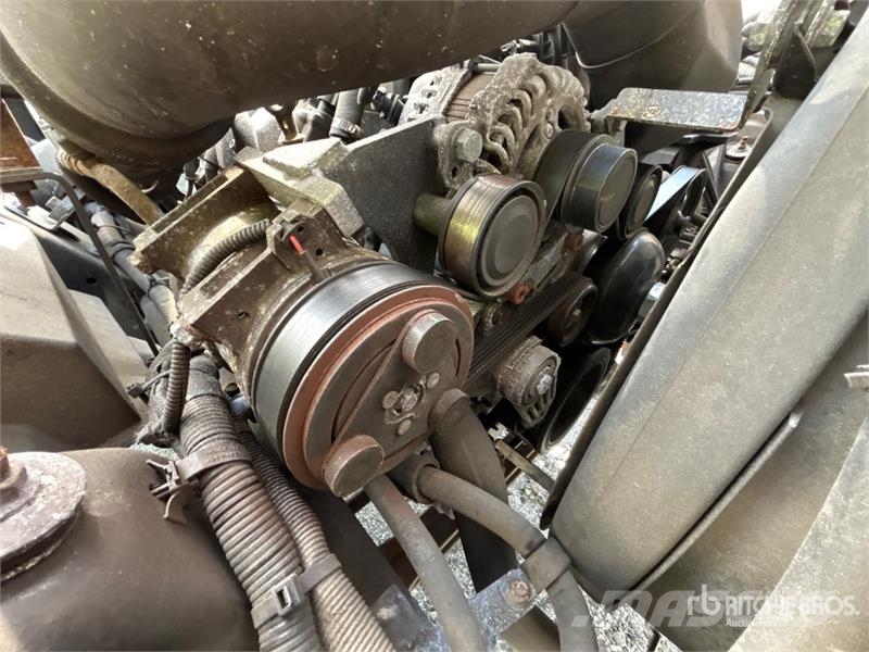 Isuzu NPR Caminhões com temperatura controlada
