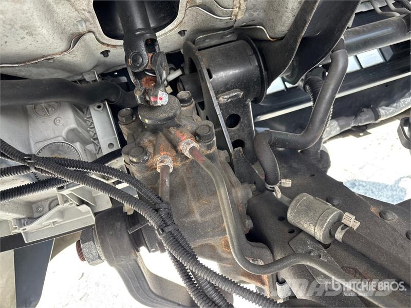 Isuzu NPR Caminhões com temperatura controlada