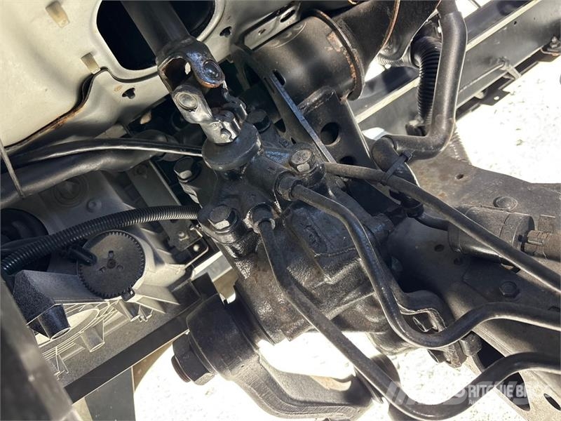 Isuzu NPR Tippbilar