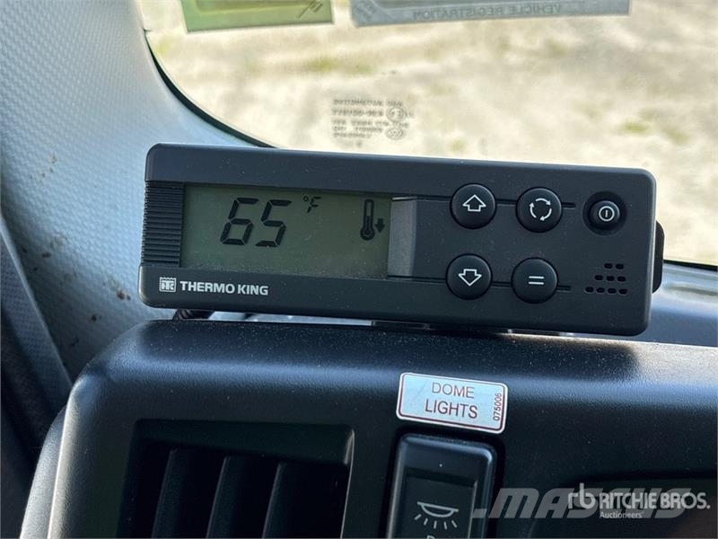 Isuzu NPR Caminhões com temperatura controlada