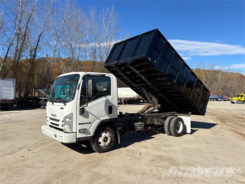 Isuzu NPR Tippbilar