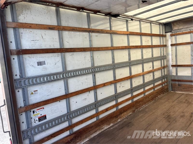 Isuzu NPR Box trucks