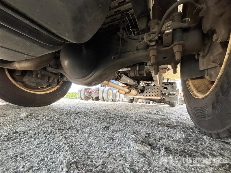 Isuzu NPR Caminhões com temperatura controlada