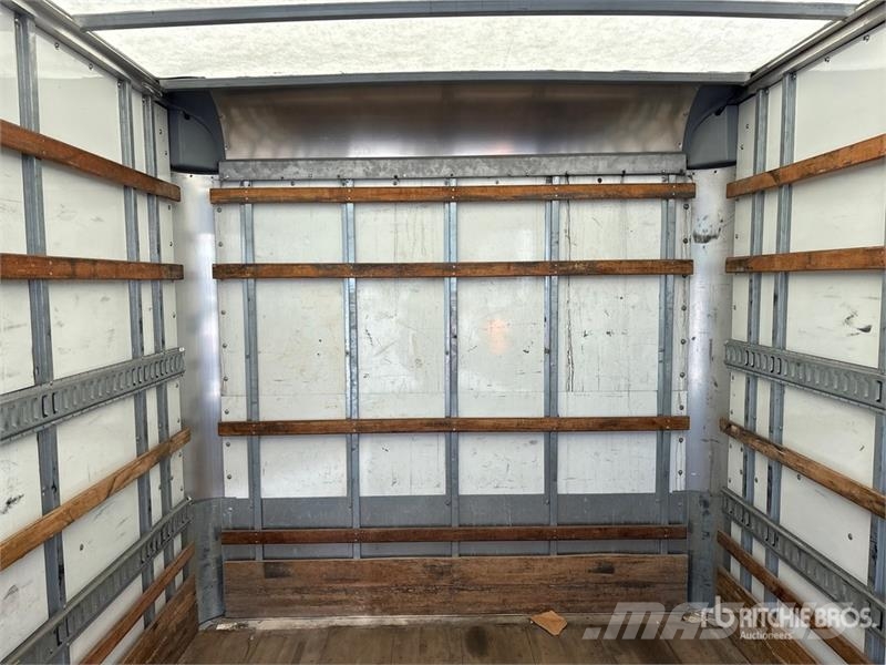 Isuzu NPR Box trucks