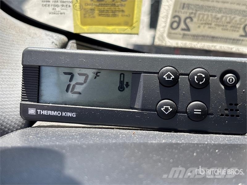 Isuzu NPR Caminhões com temperatura controlada