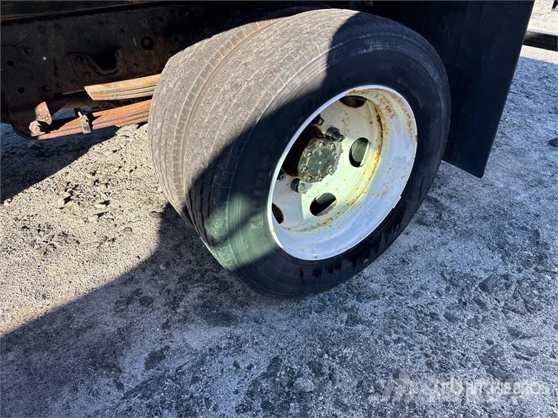Isuzu NPR Otros camiones