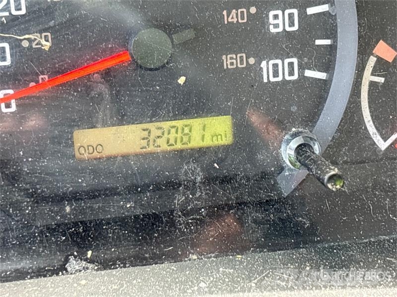 Isuzu NPR Caminhões com temperatura controlada