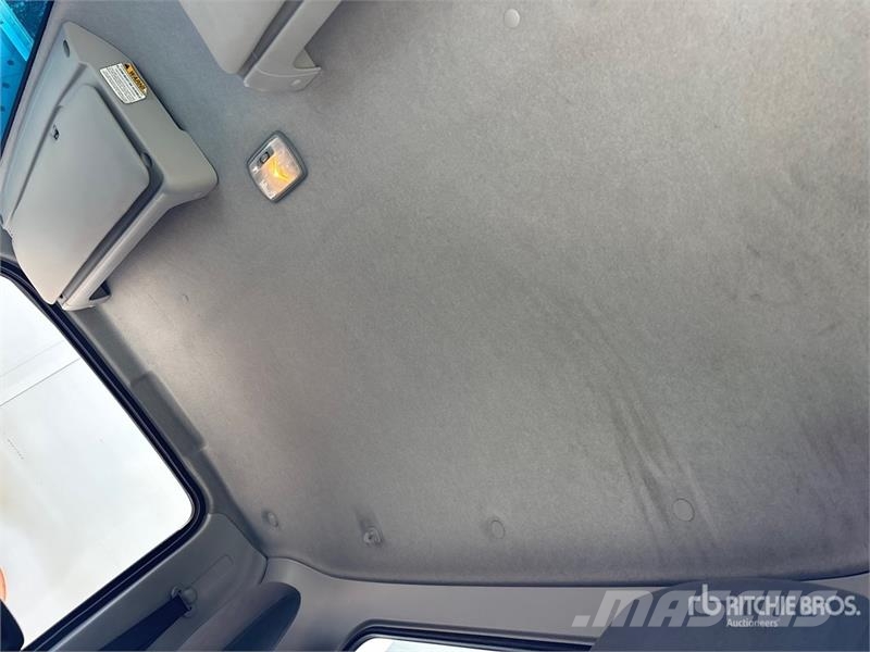 Isuzu NPR Caminhões com temperatura controlada