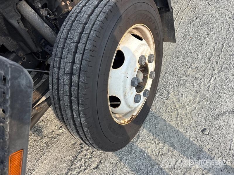 Isuzu NPR HD Frigofrik kamyonlar