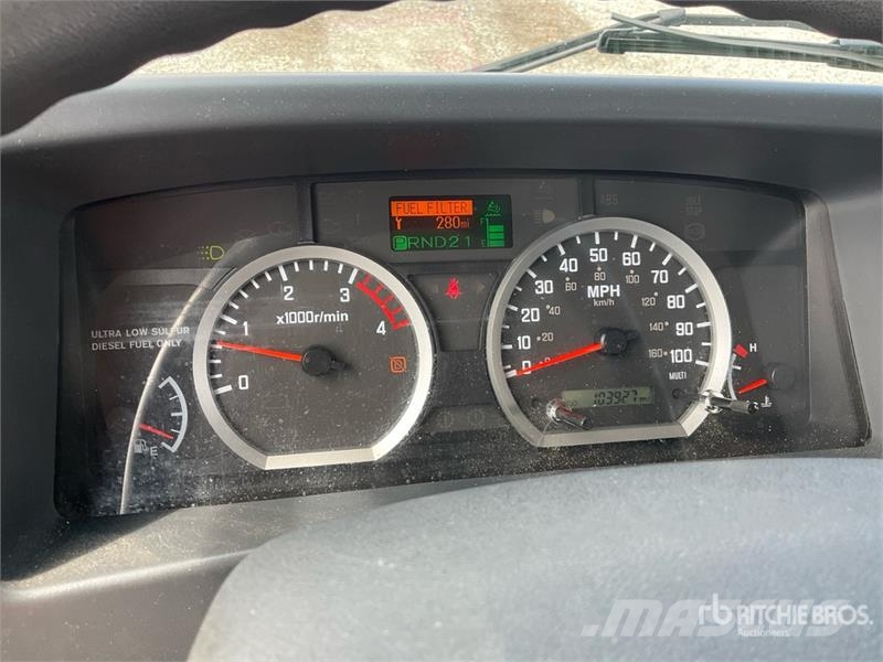 Isuzu NPR-XD 4x2 Van Truck 탑차 트럭