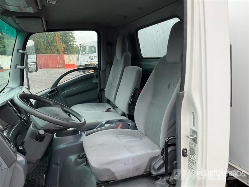 Isuzu NQR Skapbiler