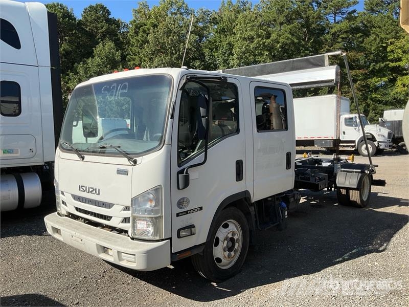 Isuzu NQR 4x2 Crew Cab Hooklift Truck Rol kiper kamioni s kukama za dizanje