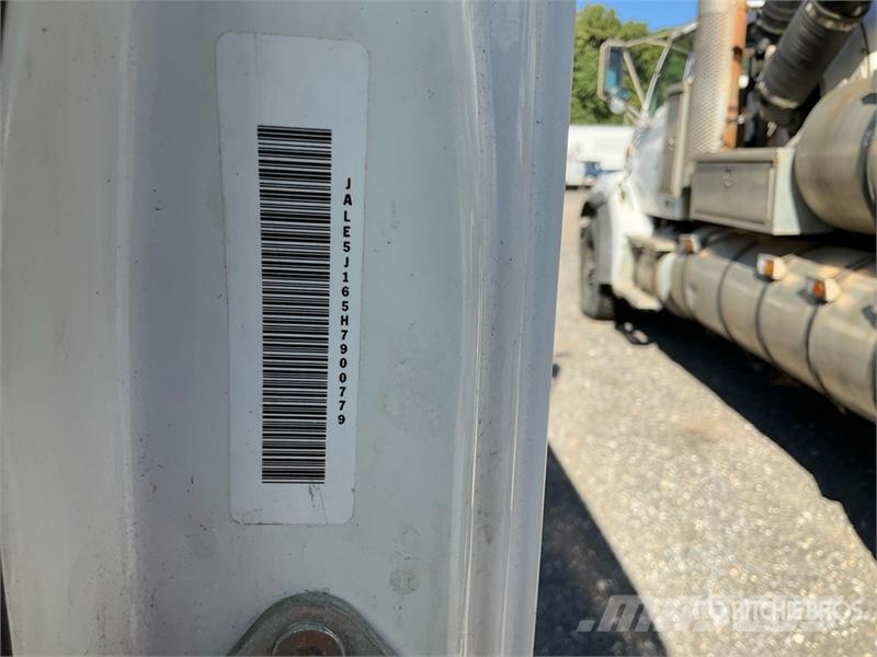 Isuzu NQR 4x2 Crew Cab Hooklift Truck Rol kiper kamioni s kukama za dizanje