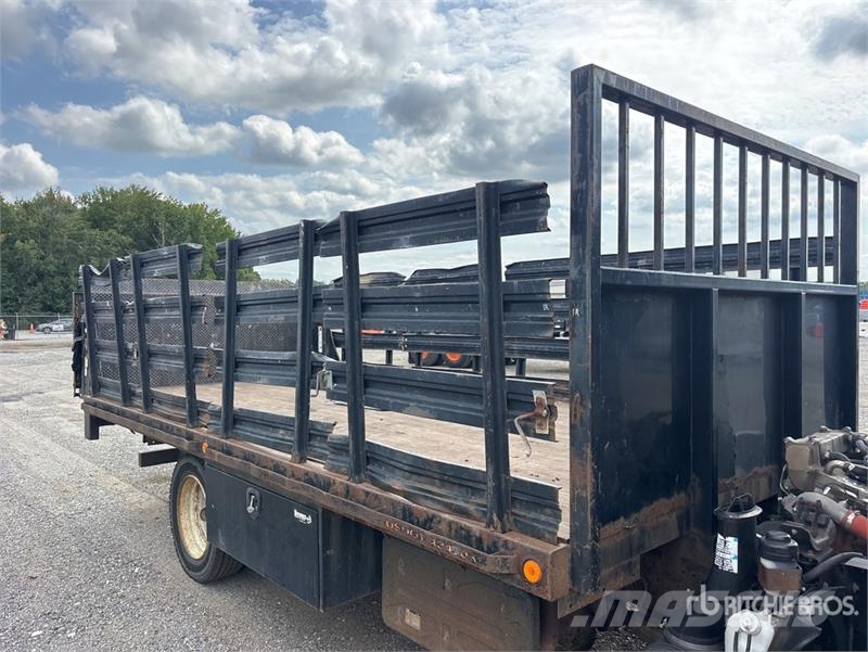 Isuzu NRR 4x2 Flatbed Truck Camiões estrado/caixa aberta