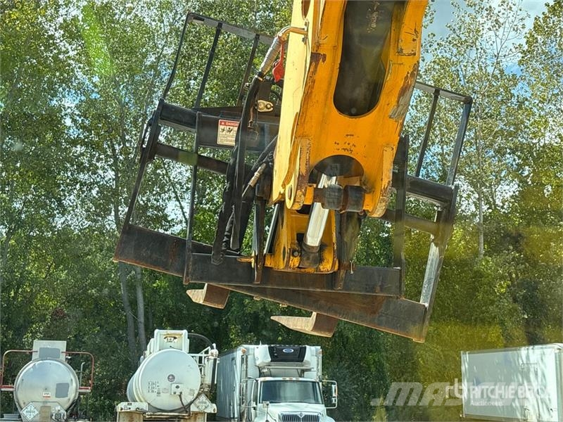 JCB 512-56 مناولات متداخلة