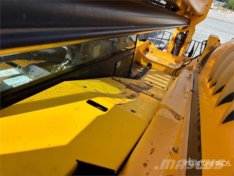 JCB 512-56 مناولات متداخلة