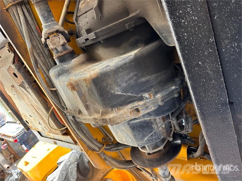 JCB 512-56 مناولات متداخلة