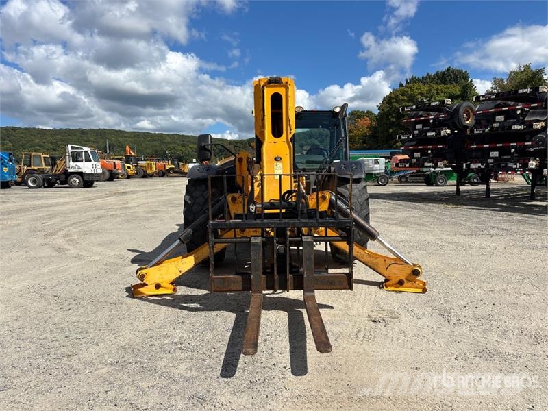 JCB 512-56 مناولات متداخلة