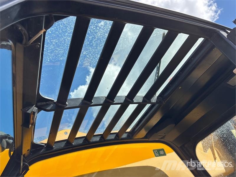 JCB 512-56 مناولات متداخلة