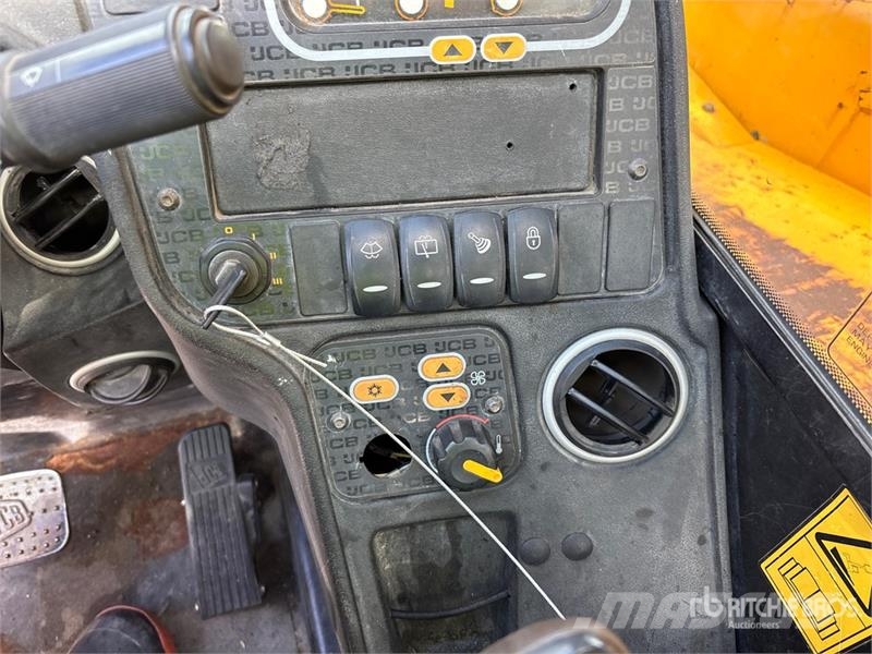 JCB 512-56 مناولات متداخلة