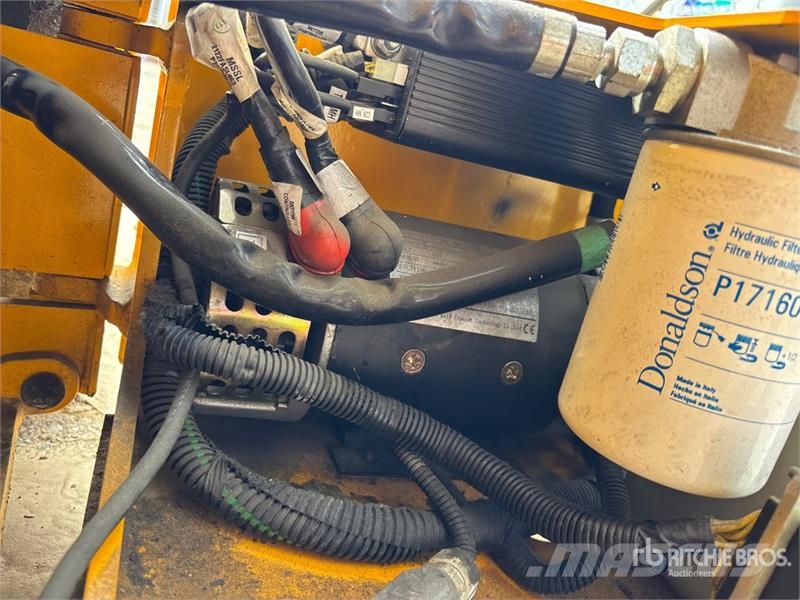 JCB S1930E Škarjaste dvižne ploščadi