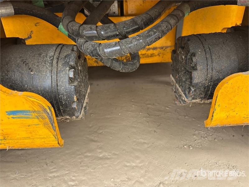 JCB S1930E Škarjaste dvižne ploščadi