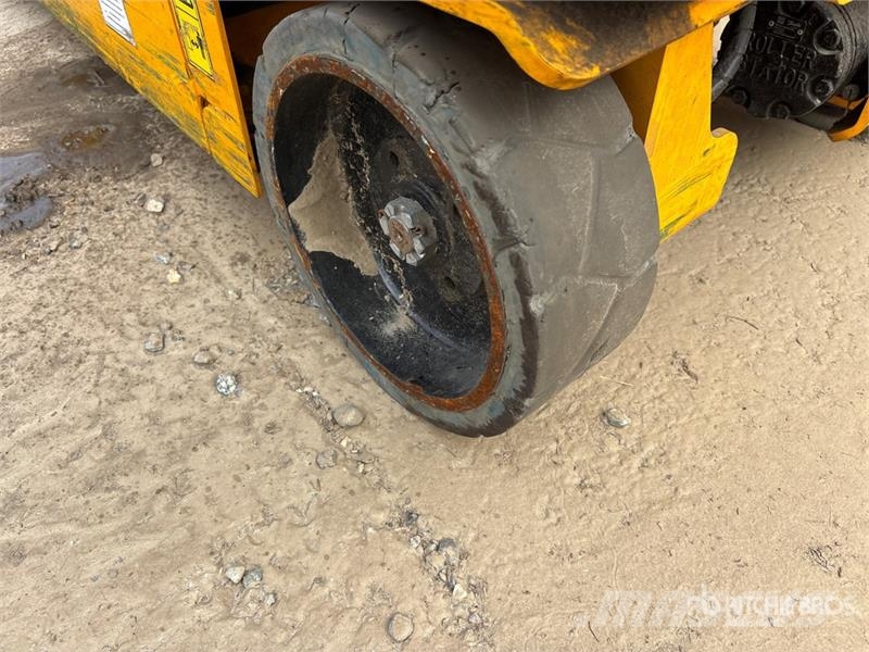 JCB S1930E Škarjaste dvižne ploščadi