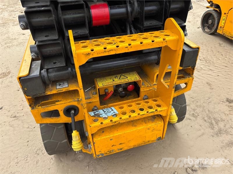 JCB S1930E Škarjaste dvižne ploščadi