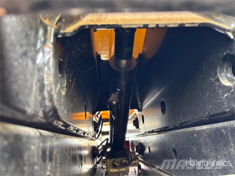 JCB S1930E Škarjaste dvižne ploščadi